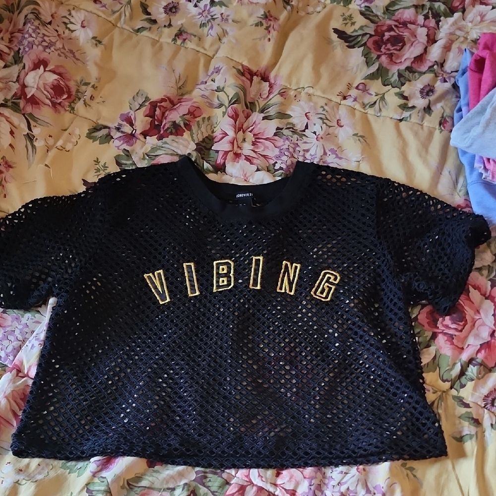 New Forever 21 Medium Fishnet Crop Top